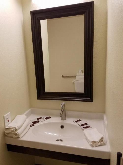 Travel Time Motel image 15