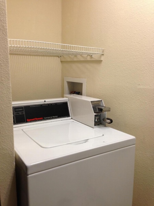 Travel Time Motel image 20